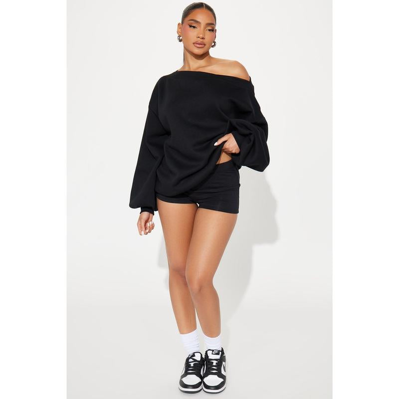 Vera off Shoulder Oversized Sweatshirt - Black